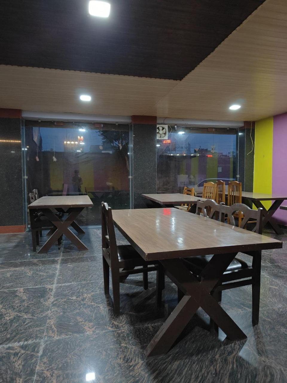 Hotel Shyam Sarover And Restaurant Ringas Екстер'єр фото