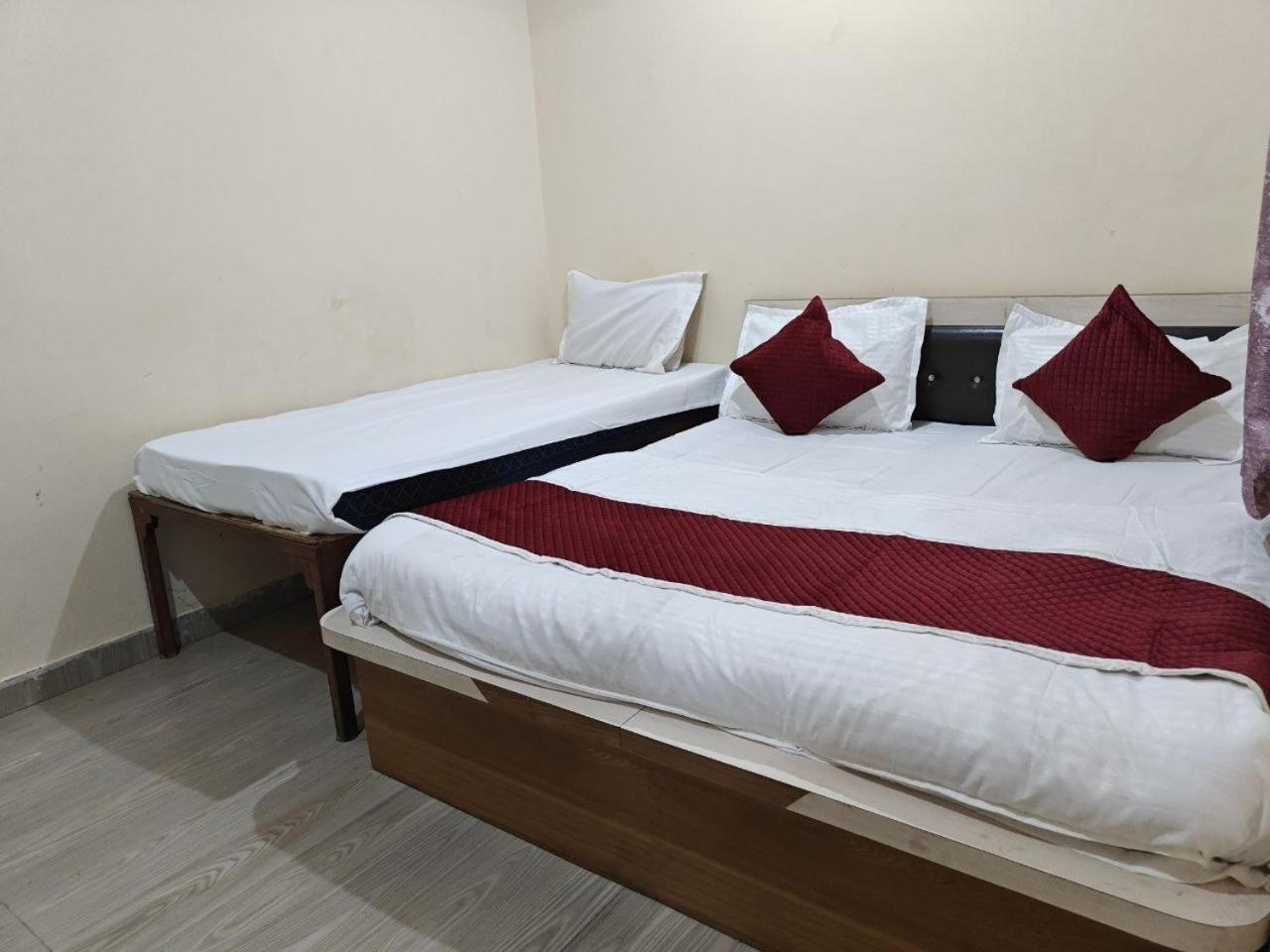 Hotel Shyam Sarover And Restaurant Ringas Екстер'єр фото