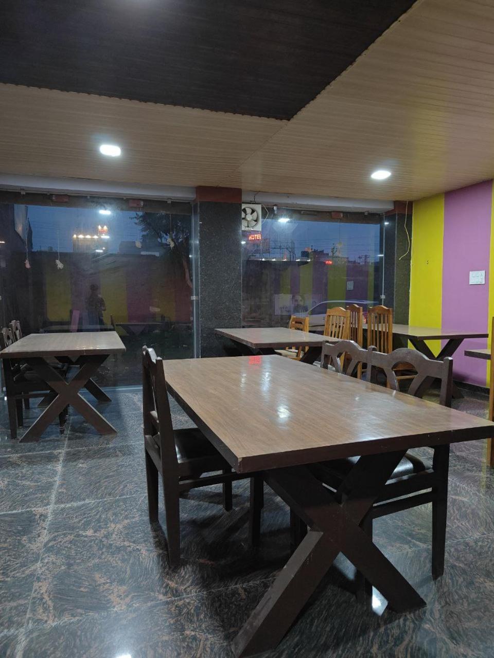 Hotel Shyam Sarover And Restaurant Ringas Екстер'єр фото